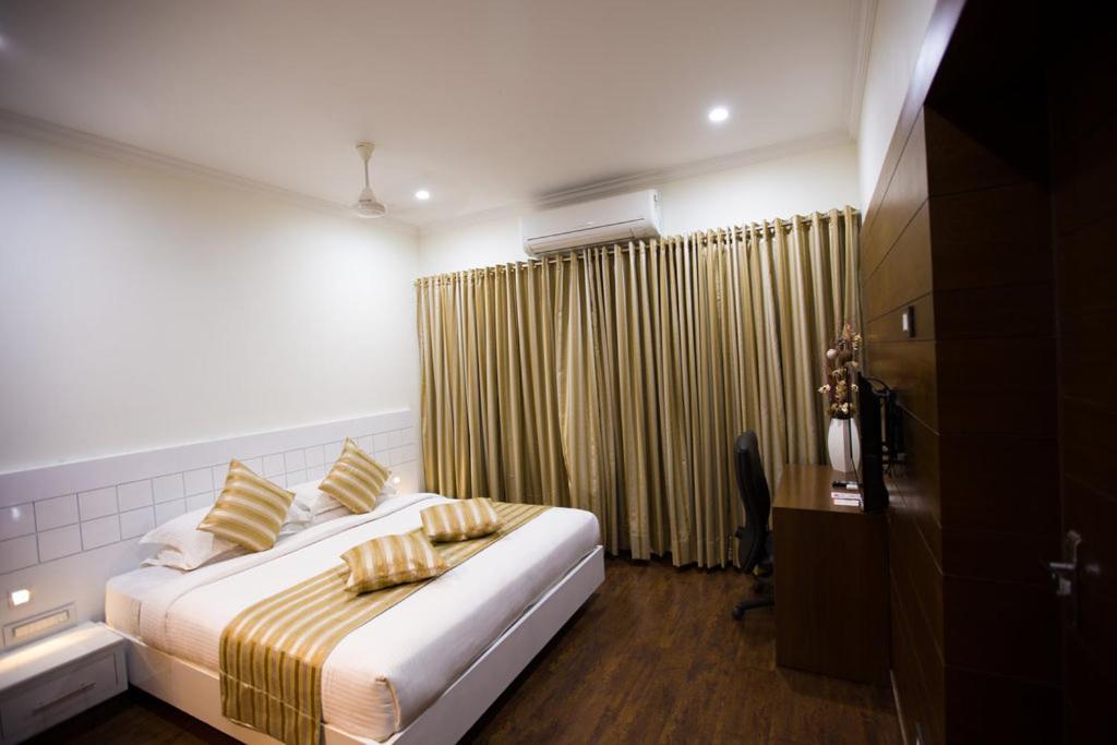 Chola Serviced Apartment Tiruchirappalli Exterior foto